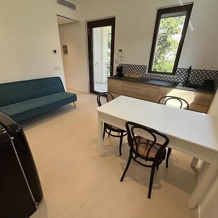 公寓 Carla 切法卢